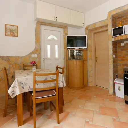 Stonehouse With Swimming Pool Anita Дом отдыха