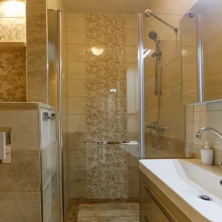 Stonehouse With Swimming Pool Anita Дом отдыха